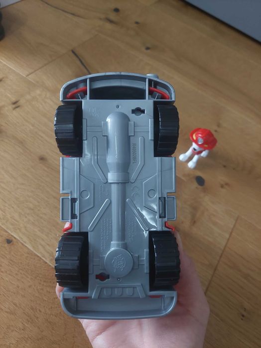 PSI PATROL pojazd wóz strażacki z figurką MARSHALL