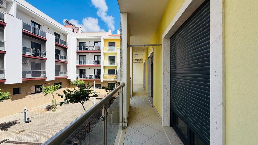 Apartamento T4 com 194m2 e amplas varandas Pinhal Novo