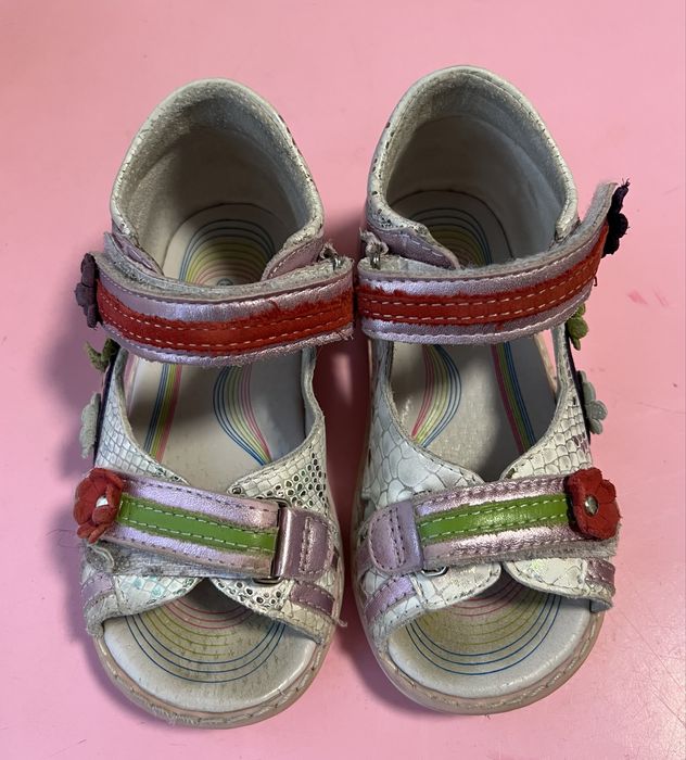 Шкіряні босоніжки 25 розмір