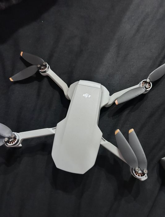 Dron DJI Mini 4K full combo