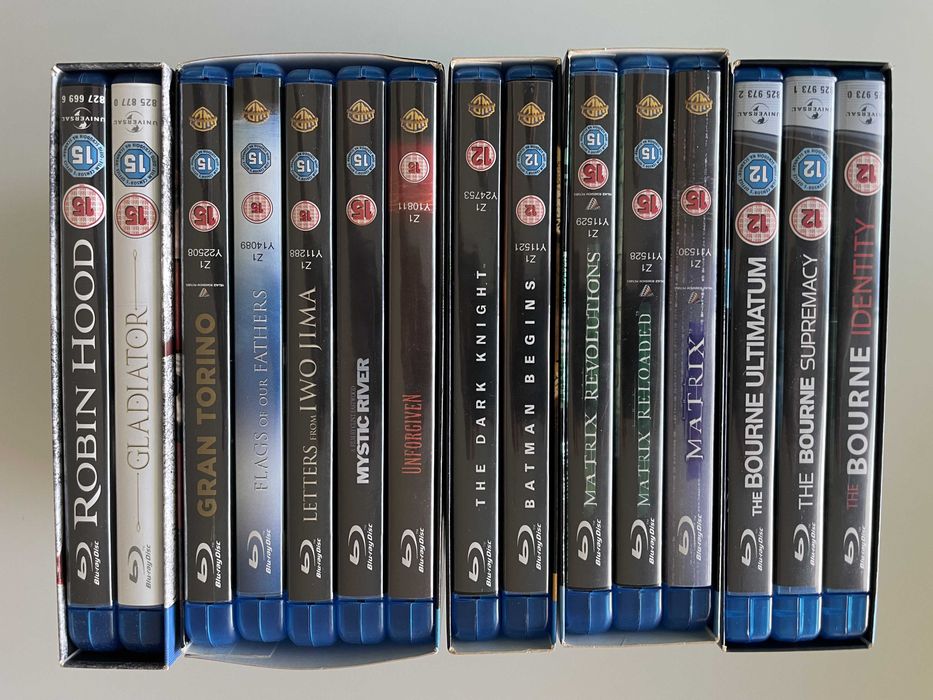 Várias caixas Blu-ray colecionador