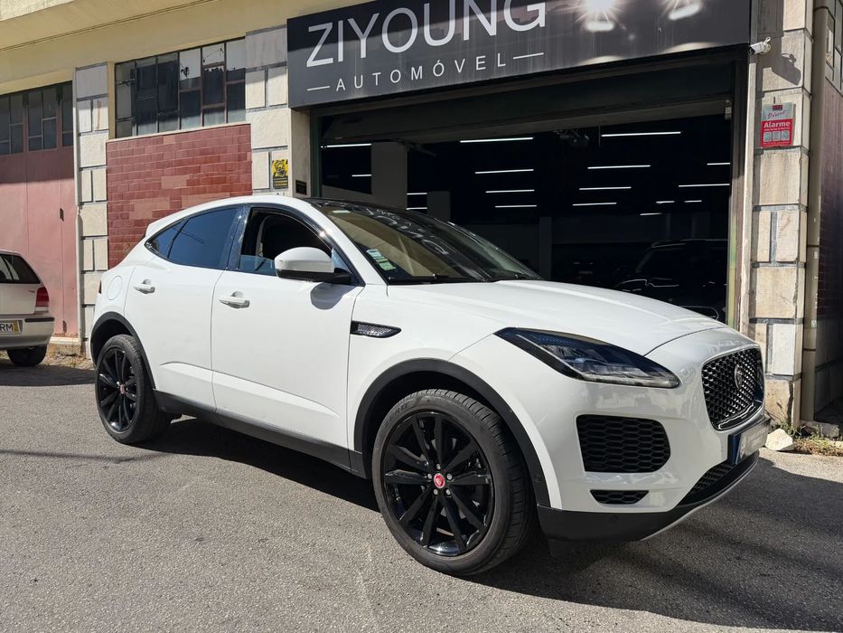 Jaguar E-Pace 2.0 i4D R-Dynamic S AWD Auto.