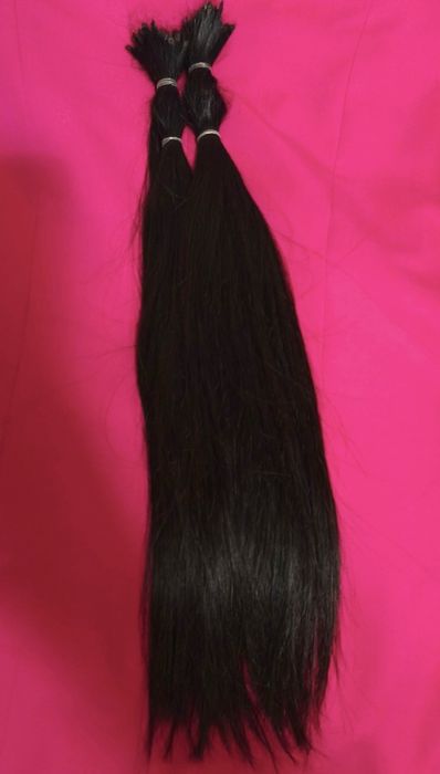 Натуральне волосся для нарощування.