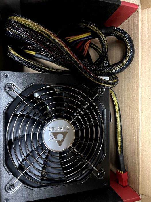 Продам Блок живлення Chieftec APS-850C 850W, 80 PLUS