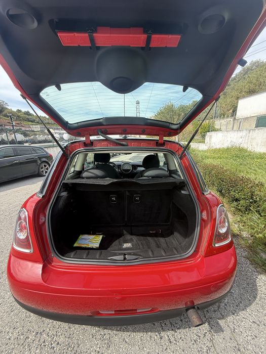 Mini One 1.6 2012 Ferrari red Gasolina