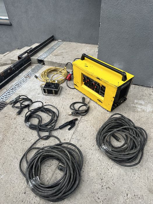 Трифазний зварювальний апарат EWM  300 pws cellwig 300 pws