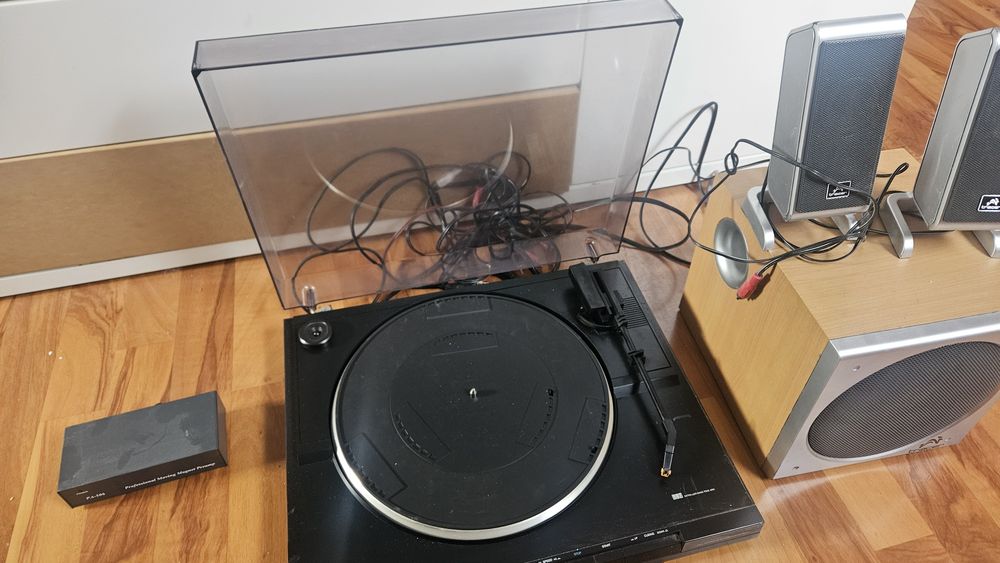 Gramofon Philips fp563 + przedwzmacniacz  oraz glosniki 2.1