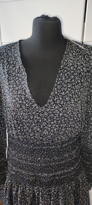 Sukienka firmy Topshop nowa ,zwiewna 40