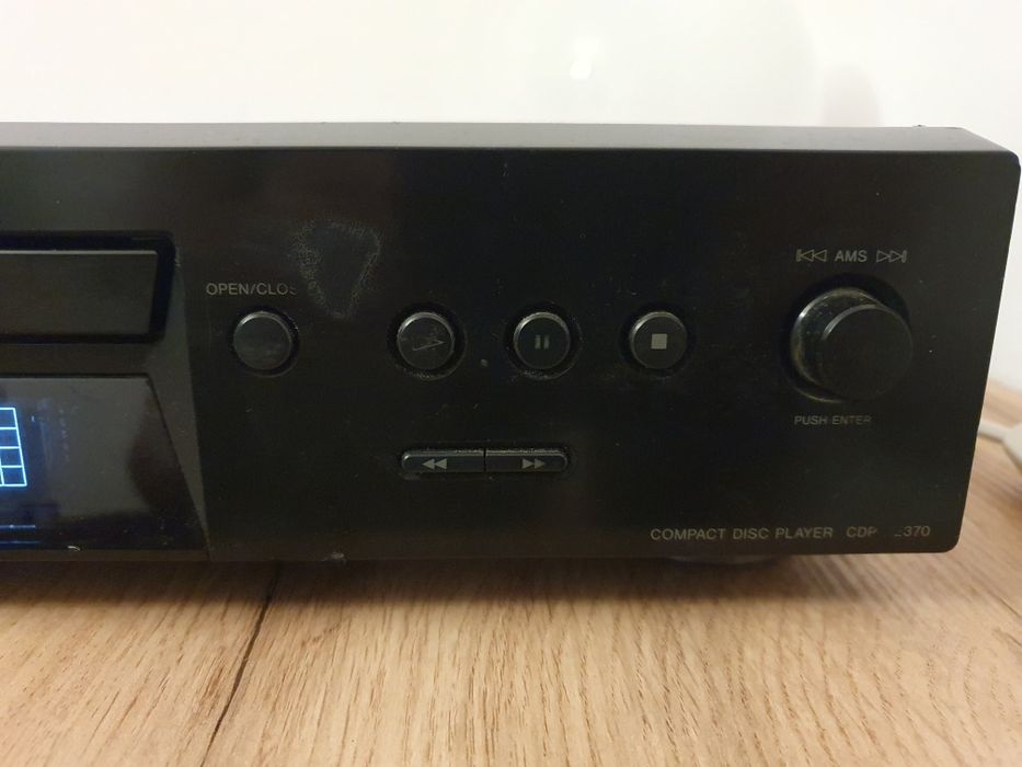 CD  Sony cdp 370 vintage brak pilota