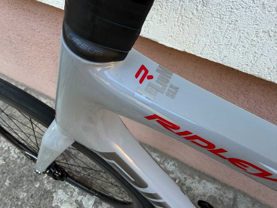 Rower szosowy Ridley Helium SLX Disc, koła carbon, Sram Rival eTap