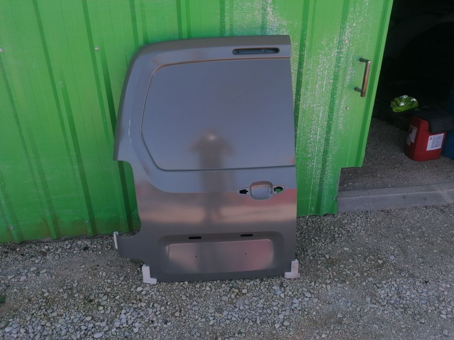 Porta nova peugeot partner ou Citroën berlingo de 2008 a 2018