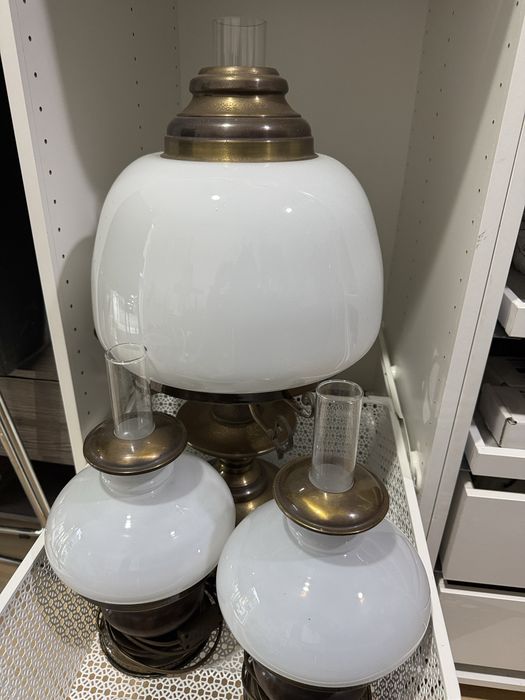 Candieiro de mesa de cabeceira e comoda