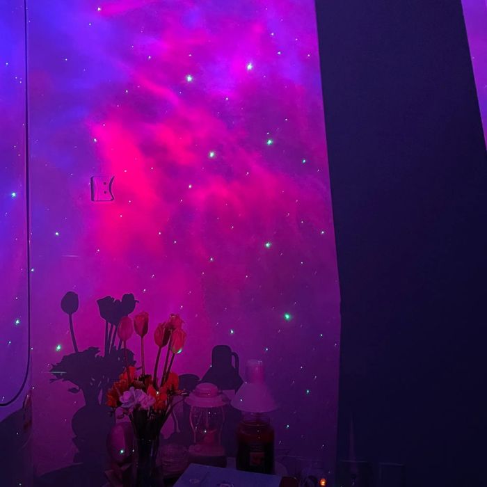 • Великий Астронавт - проектор зоряного неба • Нічник космонавт •