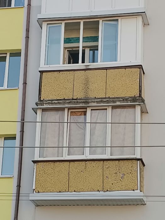 Продам балкону раму