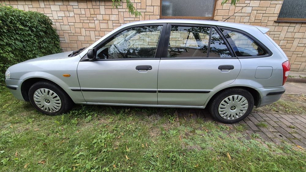 Sprzedam Mazda 323F