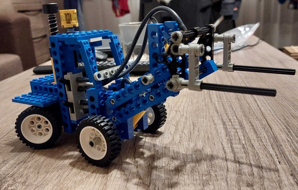 Lego Technic 8042 świetny stan