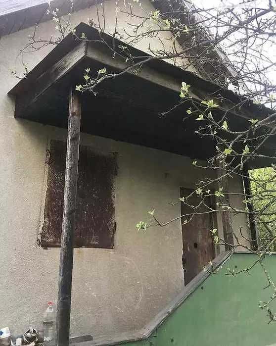 Дача з будинком в місті, біля "Епіцентру"