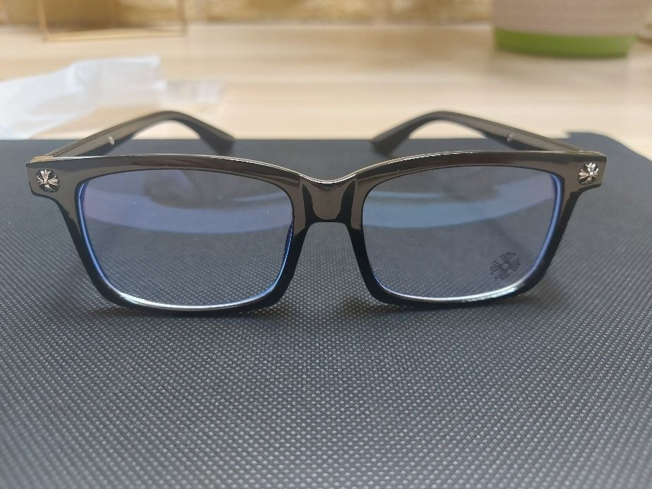 Czarne Okulary zerówki Chrome Hearts