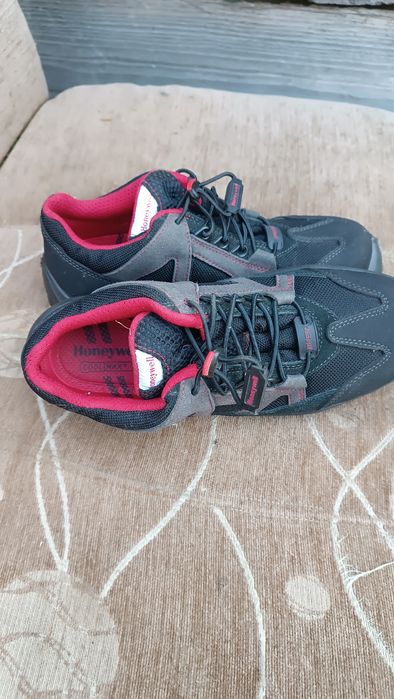 Buty robocze  jak  nowe 41