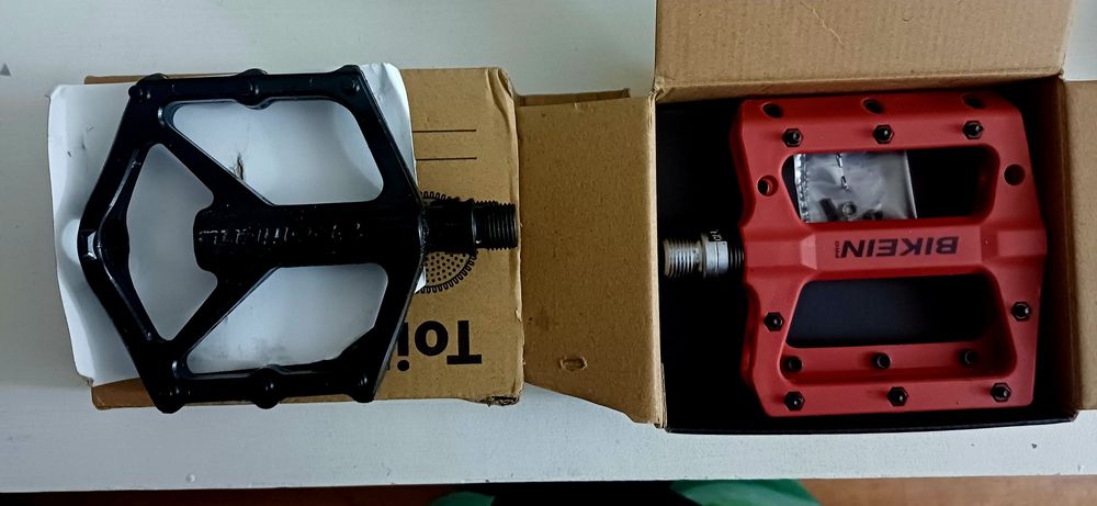 Avanços e pedais MTB, BMX