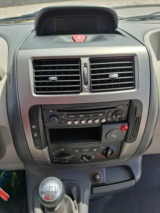 Citroen Jumpy 2.0-120cv NACIONAL 22.240 KM Reais 9 Lugares