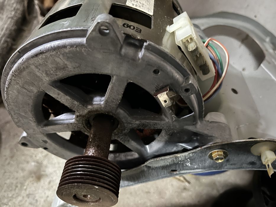 Maquina lavar roupa INDESIT64752035939969121