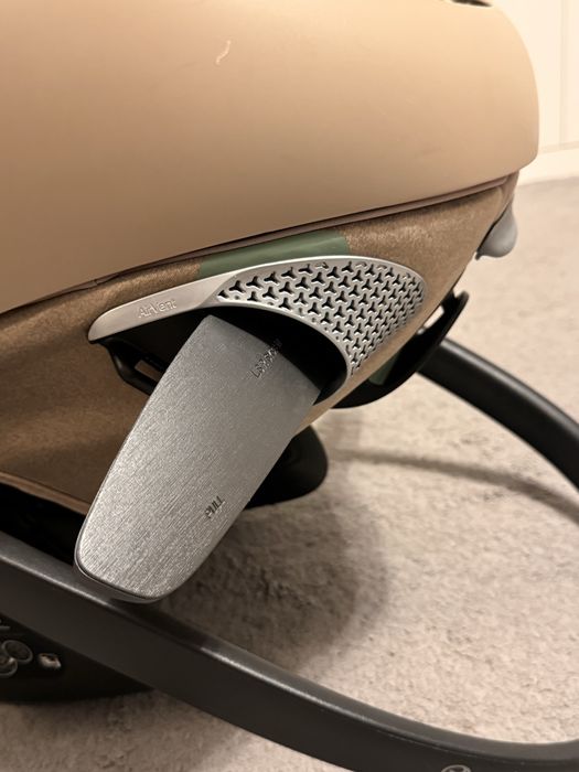 Cybex Cloud T i-Size Cozy Beige + isofix + adaptadores Melio