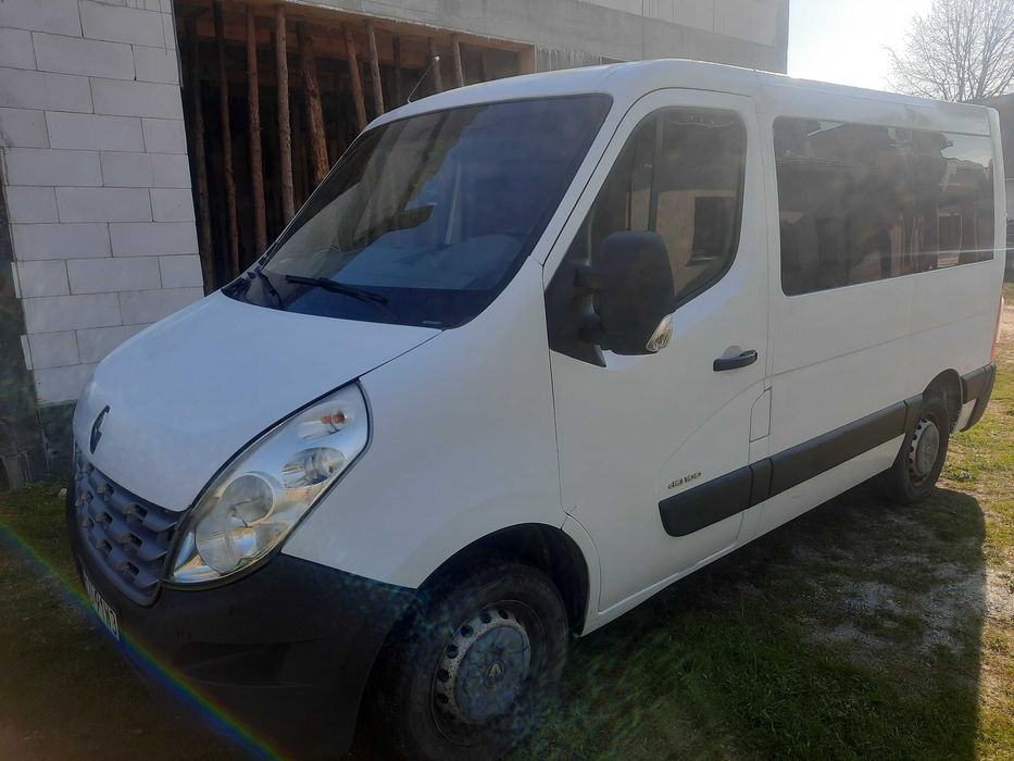 Bus 9 osobowy Renault Master 2011r