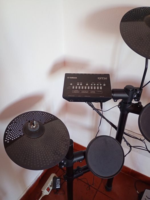 Bateria digital DTX402K YAMAHA