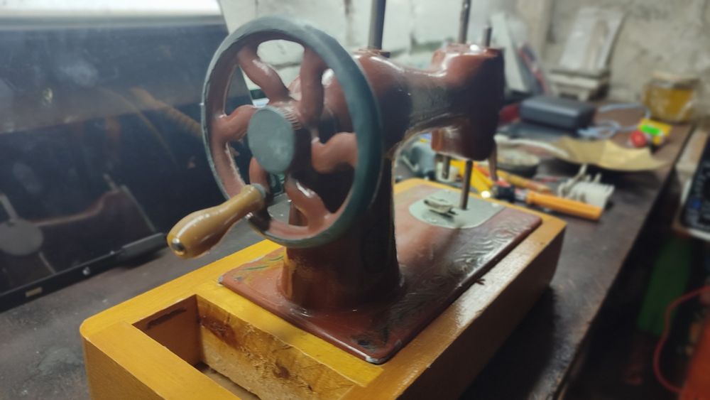 Швейна машинка радянська