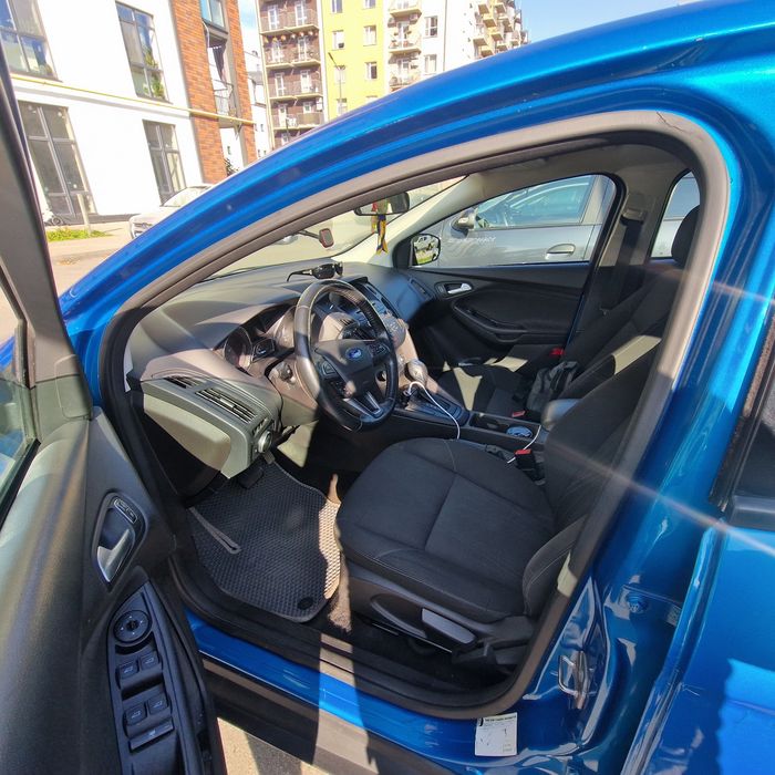 Автомат. 2,0 бензин.