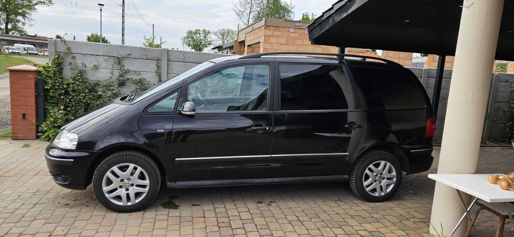 Vw sharan 2.0tdi 140km 7 osob!
