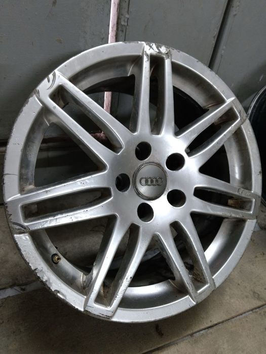 Диски в комлекті