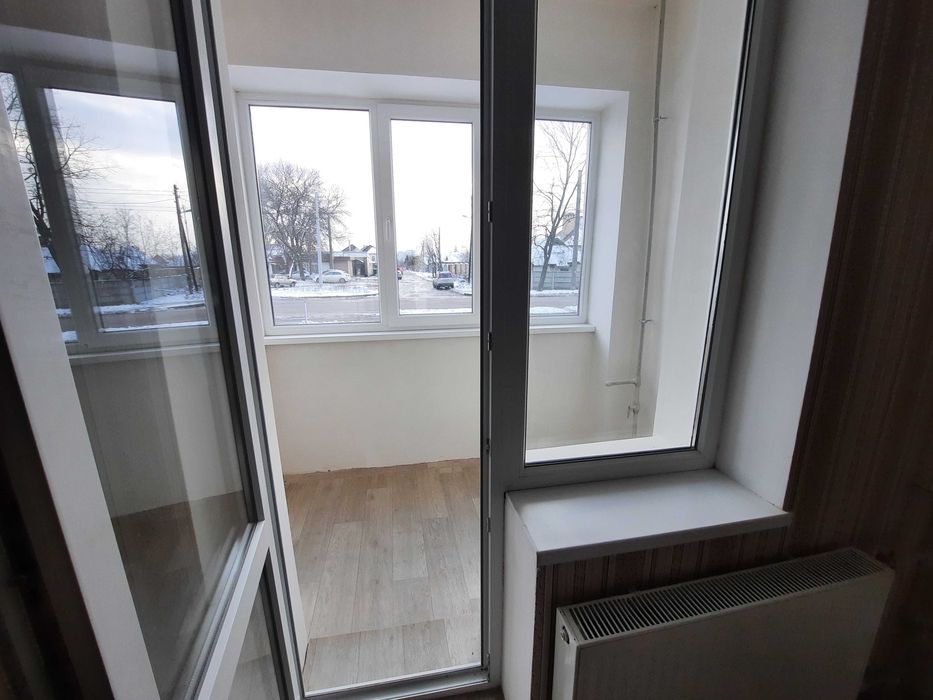 Продам комнату со своим санузлом, миникухней и свежим ремонтом.