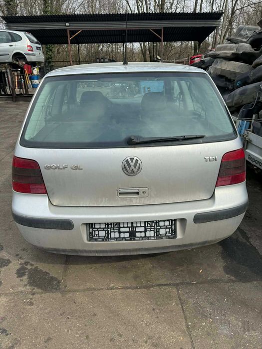 VOLKSWAGEN GOLF IV na części 2003r. ADAX Opolski Auto Złom Koźle