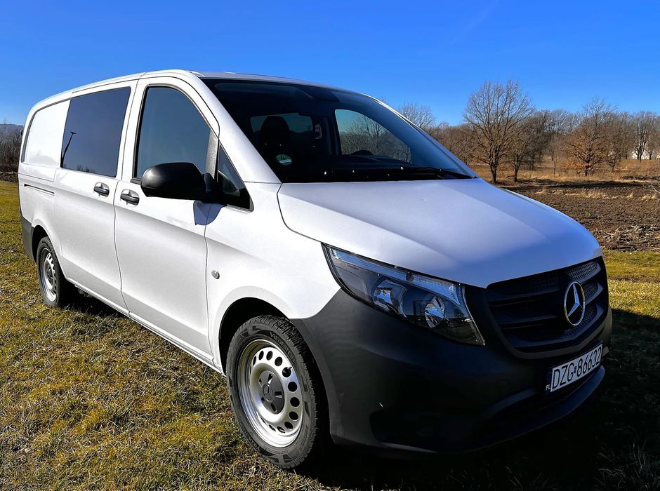 Mercedes-Benz VITO 116CDI Mixto  Mercedes Vito 116CDI Mixto, Doka, 6 osób, FV23%, 2022r, niski przebieg