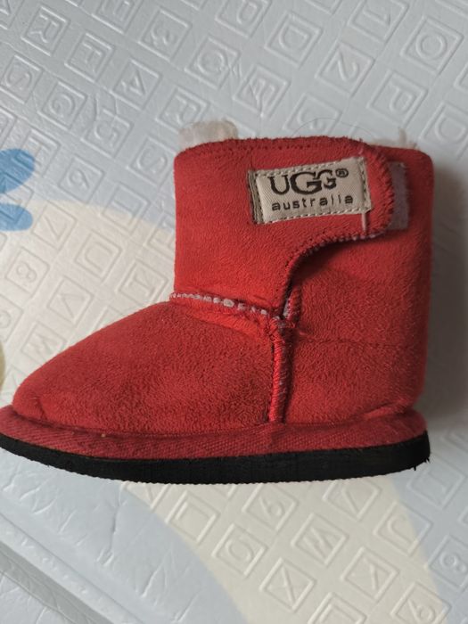 Дитяче взуття для дівчинки