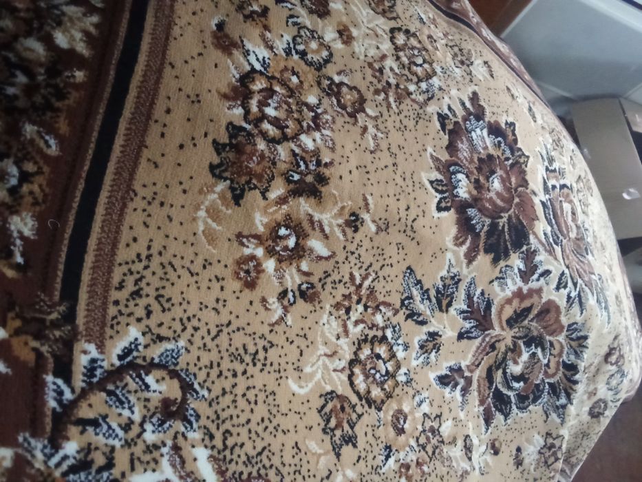 Продам ковер(палац) в гарному стані без дефектів