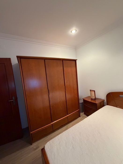 Quarto completo em muito bom estado