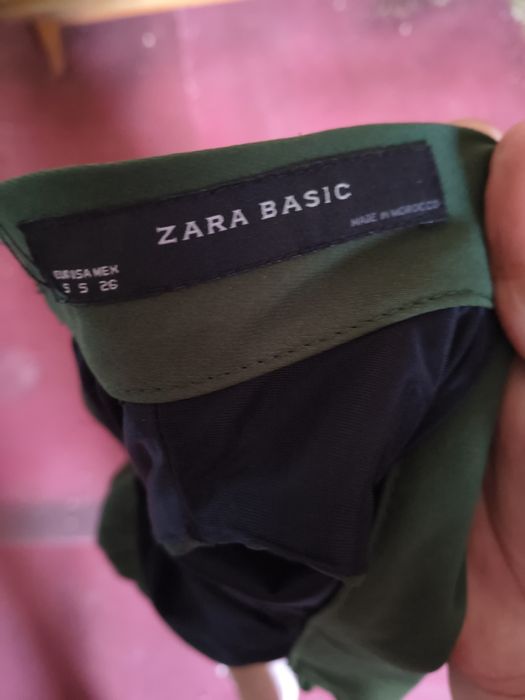 Нова сукня міді Zara з біркою, розмір S (зелена, смарагдова)