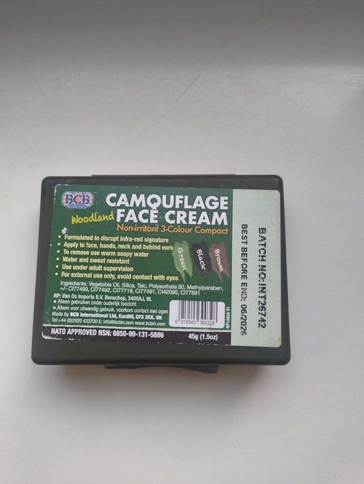 Farba do kamuflażu do maskowania twarzy BCB z lusterkiem NOWA