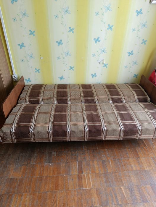 Диван безкоштовно