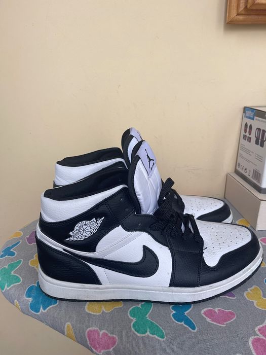 Кросівки чоловічі