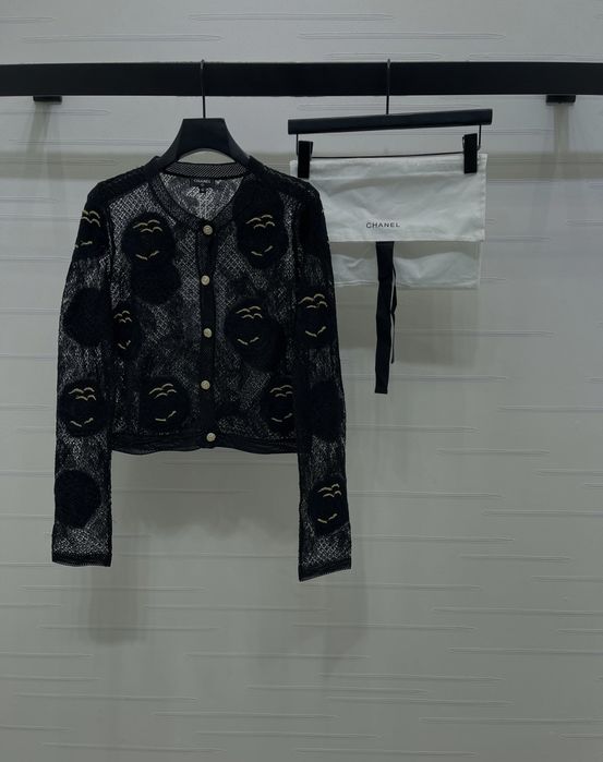 Chanel damski kardigan z haftem kwiatowym