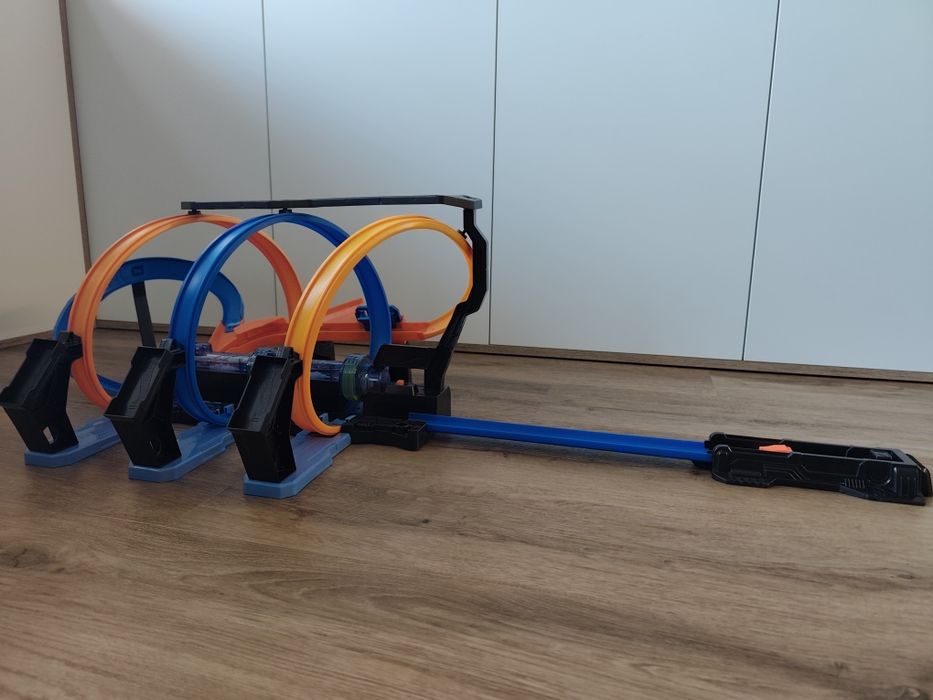 Tor samochodowy FTB65 pętle grozy Hot Wheels FTB65