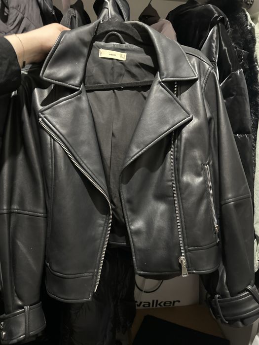 курточка косуха Mango