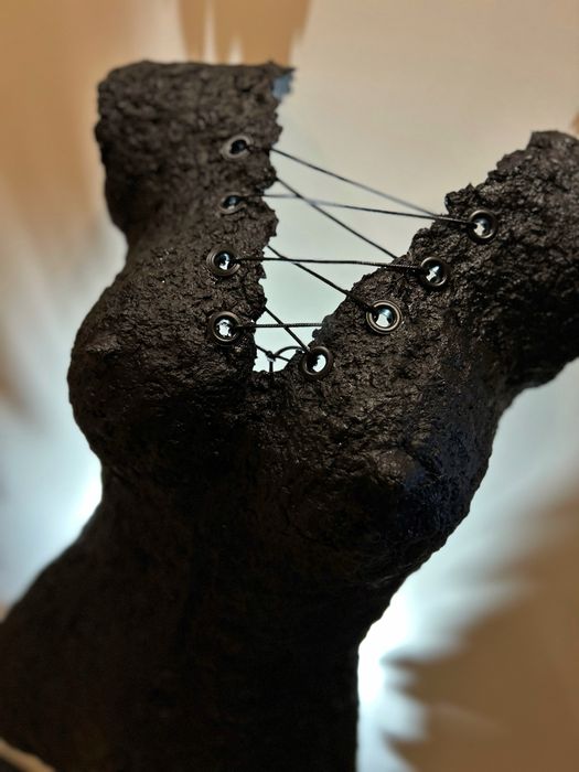 Lampa handmade „she” nowoczesne wnetrze
