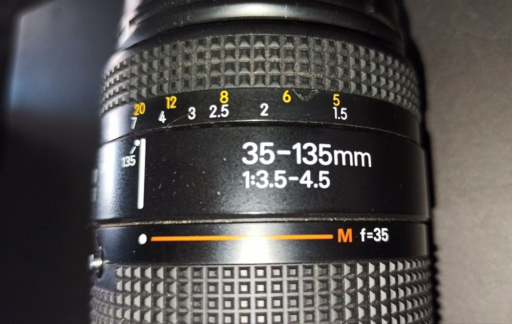 Nikon AF Nikkor 35-135mm 1:3.5-4.5G