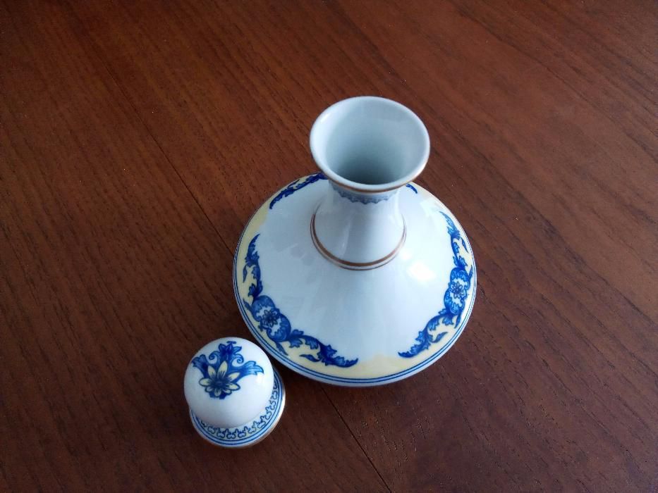 Loiças/porcelanas/peças decoração variadas