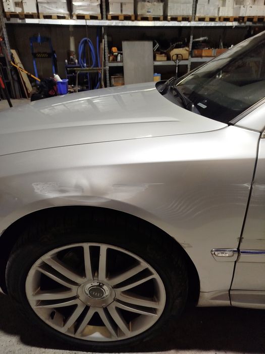 Audi a8 d3 uszkodzone